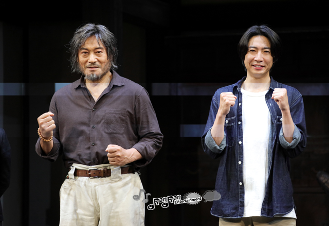 相葉雅紀、12年ぶりの主演舞台『ようこそ、ミナト先生』開幕！フォトコール＆取材会