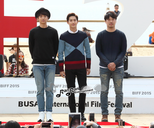 『第20回釜山国際映画祭(BIFF)』、映画『グローリーデイズ』主演のEXOスホ、キム・ヒチャンが海雲台ステージに登場！