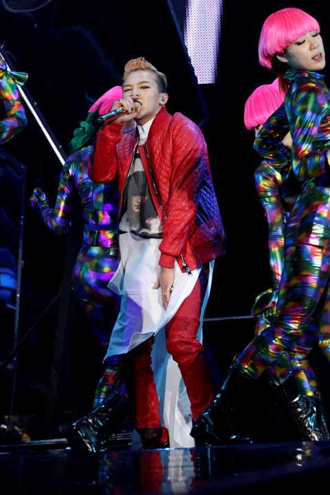 BIGBANGリーダー・G-DRAGON (ジードラゴン)、海外アーティストとして史上初の4大ドームツアー！熱狂の西武ドーム2days！！