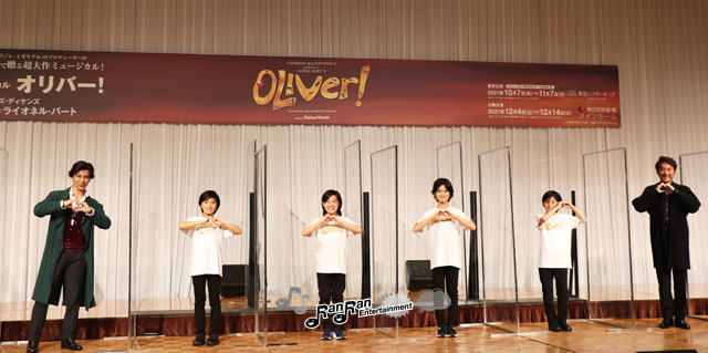 超大作ミュージカル『オリバー!』市村正親 13歳長男と武田真治に背中で語る　主演４人の美しいボーイソプラノに心が洗われる歌唱披露イベント