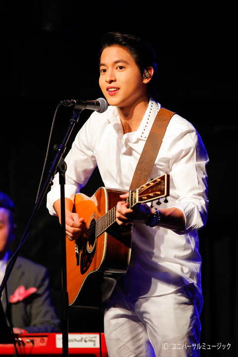タイの若き国民的スーパースター、ジェームス・ジラユがTAKAHIRO初プロデュースでライヴ開催！来春日本デビュー！