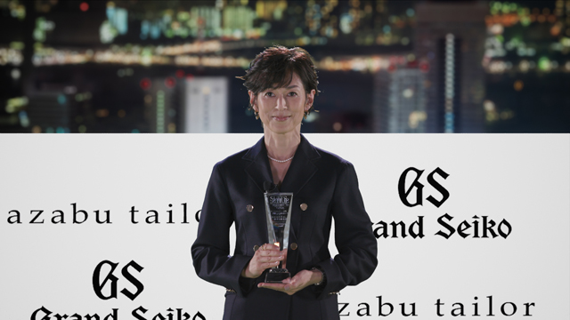 鈴木保奈美、日本人女性としては初の受賞！「SUITS OF THE YEAR 2020（スーツオブザイヤー）」