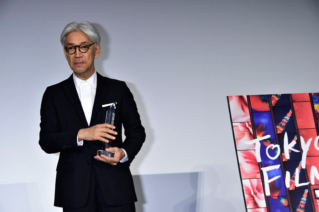 坂本龍一登壇！『Ryuichi Sakamoto: CODA』第30回東京国際映画祭でSAMURAI賞授賞！