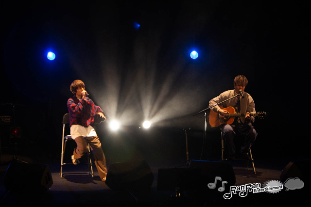永田崇人＆中谷優心による「nagatani first acoustic live　お茶漬けの回」ライブレポート