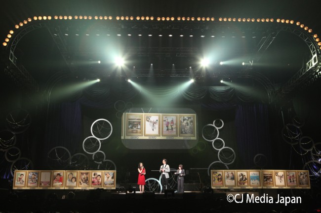 コン・ユ、デビュー10周年記念公演開催！ファンに感謝。